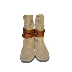 Vasorbie Women’s Ankle Boots Size 8M Taupe Suede Leather Buckle Booties EUC